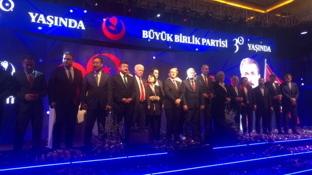 BBP 30.Kuruluş Yıldönümü proğramında  Konya'dan dostum Av.Cemal Beyle ve BBP Genel Başkan yardımcılarıyla buluşup, hasbihal etmek, Türkiye Sevdamızı perçinleştirmiştir. Güzel insanlarla buluşmak,gerçekten insana huzur ve gurur verir.